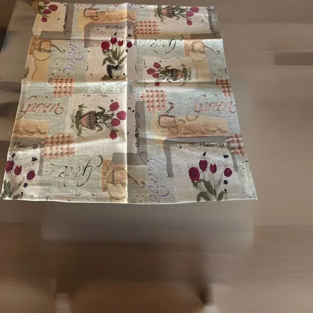 6 Western Linen INC Napkins Garden Plants, Flowers, 100 % Cotton Artsy 18”x 18”